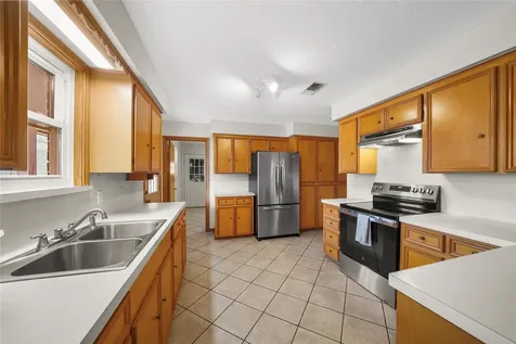 1112 Knox Lane Wharton TX 77488