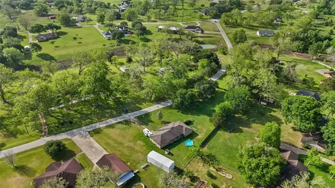 1112 Knox Lane Wharton TX 77488