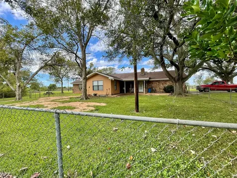 318 Peach Point Jones Creek TX 77541