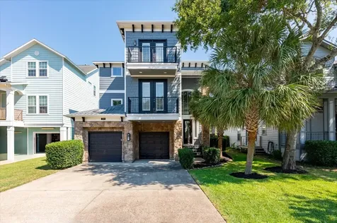 211 Valmar Street Kemah TX 77565