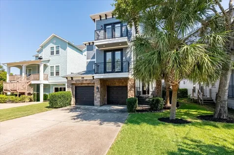 211 Valmar Street Kemah TX 77565