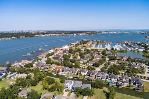 211 Valmar Street Kemah TX 77565