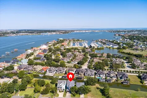 211 Valmar Street Kemah TX 77565
