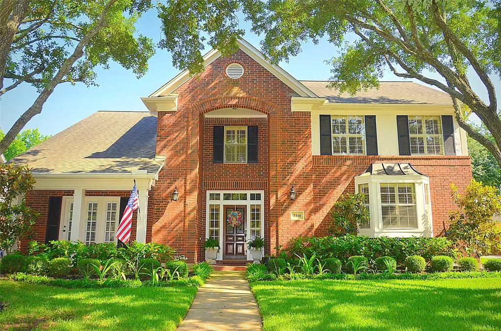 7110 Trailbrook Drive Sugar Land TX 77479