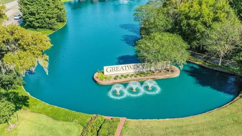 7110 Trailbrook Drive Sugar Land TX 77479