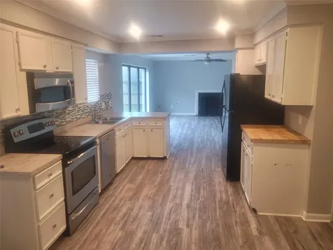 4203 Shady Springs Drive Seabrook TX 77586