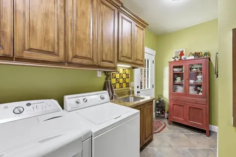 1581 County Road 715 Buna TX 77612