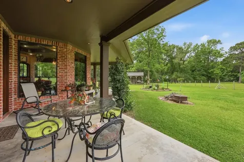 1581 County Road 715 Buna TX 77612