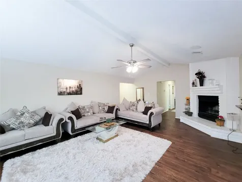 412 Land Grant Drive Richmond TX 77406