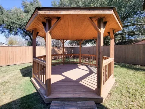 412 Land Grant Drive Richmond TX 77406