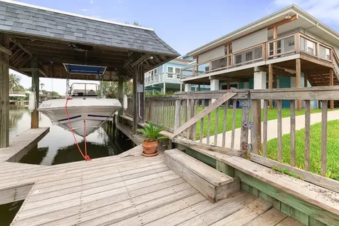 66 Tarpon Street Bayou Vista TX 77563