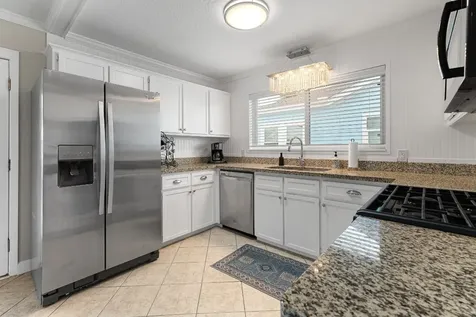 66 Tarpon Street Bayou Vista TX 77563