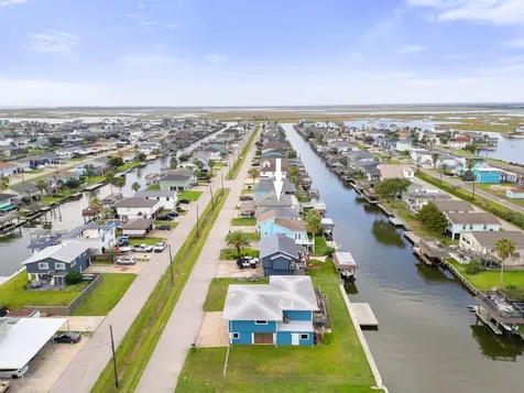 66 Tarpon Street Bayou Vista TX 77563
