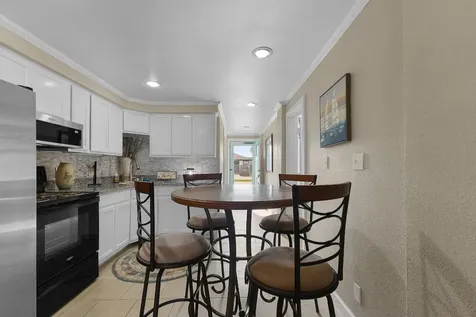 66 Tarpon Street Bayou Vista TX 77563