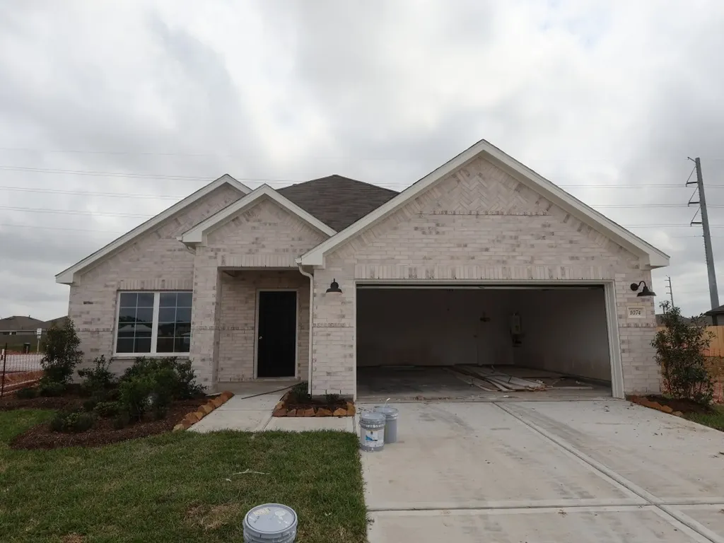 1074 Garnet Star Drive La Marque TX 77568