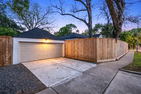 2538 Southgate Boulevard Houston TX 77030