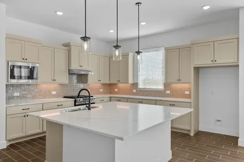 12011 Canal View Boulevard Mont Belvieu TX 77523