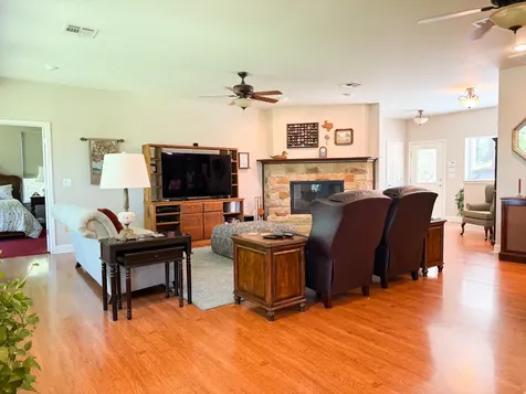 2152 Lcr 882 Jewett TX 75846