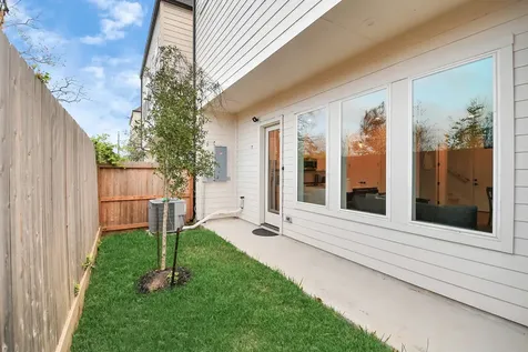 6115 De Campo Street Houston TX 77091