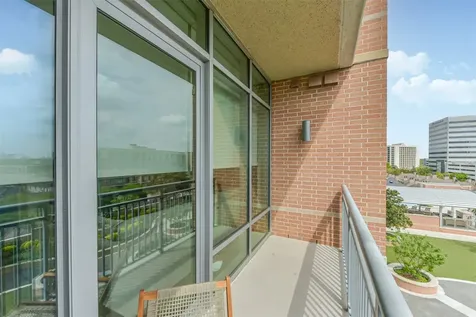 2207 Bancroft Street 706 Houston TX 77027