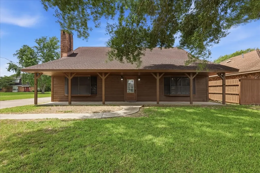 3105 Price Street Nederland TX 77627