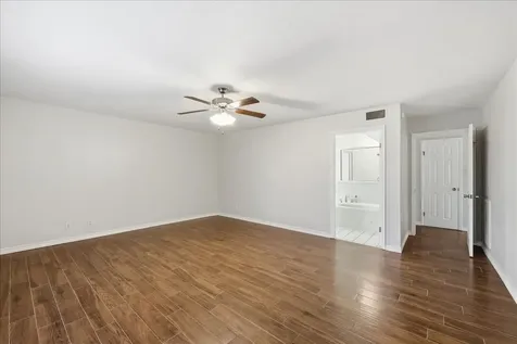 3105 Price Street Nederland TX 77627