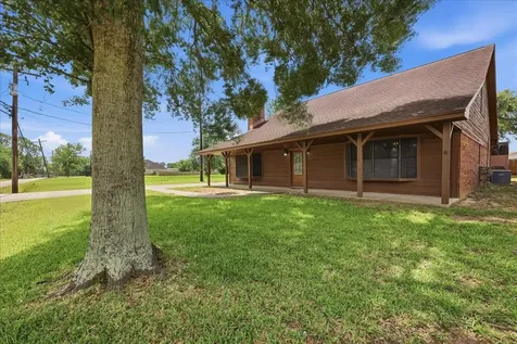 3105 Price Street Nederland TX 77627