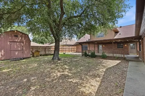 3105 Price Street Nederland TX 77627