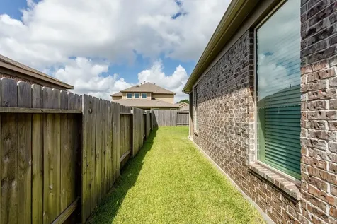 4423 Hidden Oaks Way Houston TX 77084