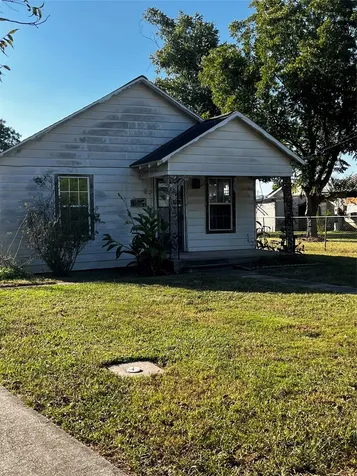 615 N Fourth Street Ganado TX 77962