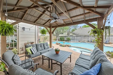 2211 Walnut Grove Lane Richmond TX 77406