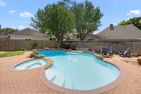 2211 Walnut Grove Lane Richmond TX 77406