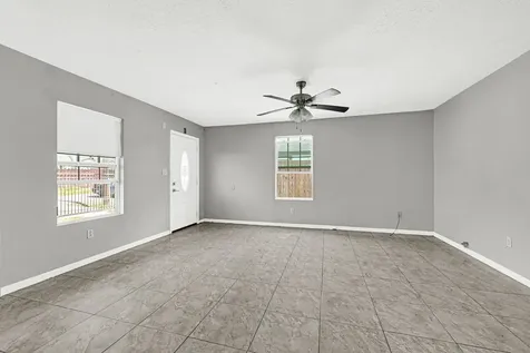 7330 Dallas Street Houston TX 77011