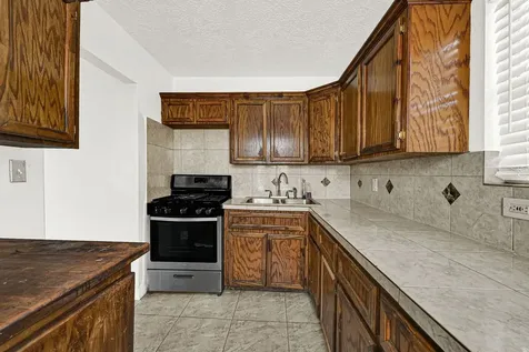 7330 Dallas Street Houston TX 77011
