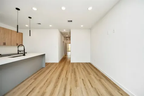 5201 Fairchild Street A Or B Houston TX 77028