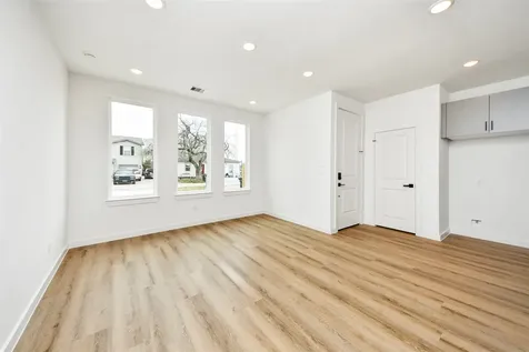 5201 Fairchild Street A Or B Houston TX 77028