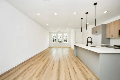 5201 Fairchild Street A Or B Houston TX 77028