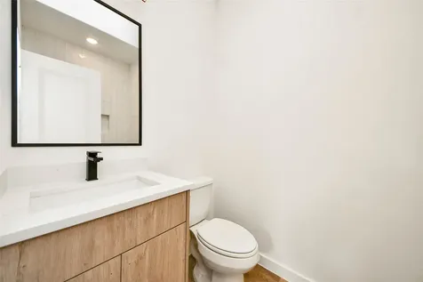 5201 Fairchild Street A Or B Houston TX 77028