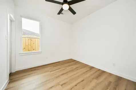 5201 Fairchild Street A Or B Houston TX 77028