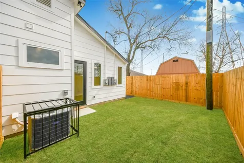 5201 Fairchild Street A Or B Houston TX 77028