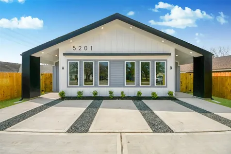5201 Fairchild Street A Or B Houston TX 77028