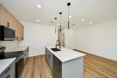 5201 Fairchild Street A Or B Houston TX 77028