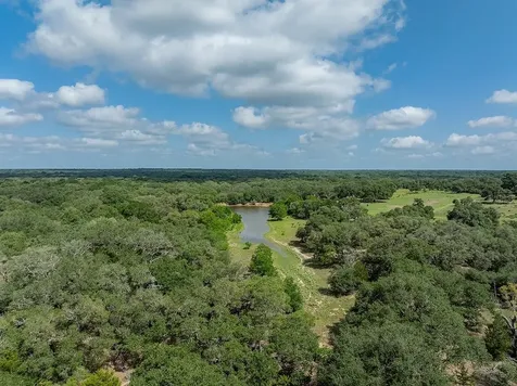 1561 County Road 154 Weimar TX 78934