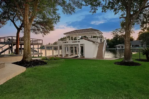 12412 Lake Vista Drive Willis TX 77318