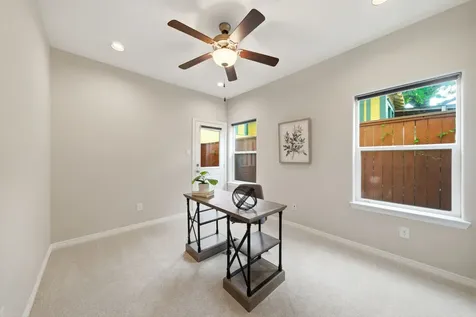 1617 Shearn Street Houston TX 77007