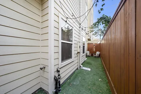 1617 Shearn Street Houston TX 77007