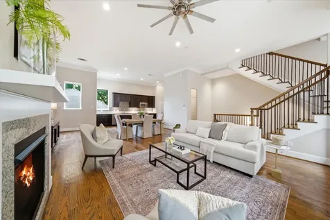 1617 Shearn Street Houston TX 77007