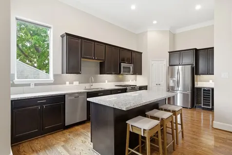 1617 Shearn Street Houston TX 77007