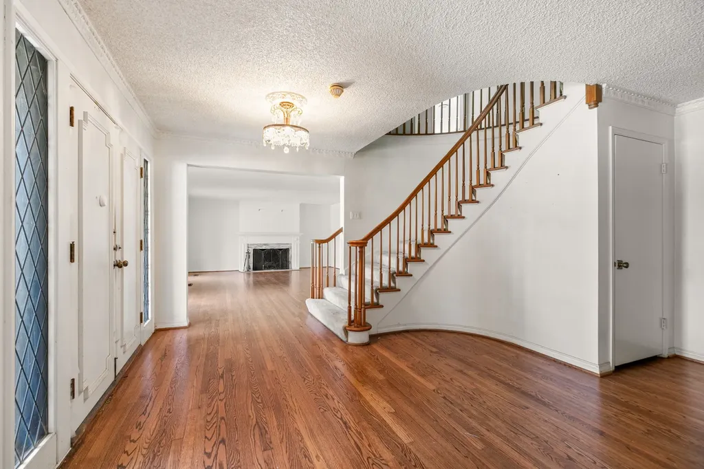 7846 Santa Elena Street Houston TX 77061