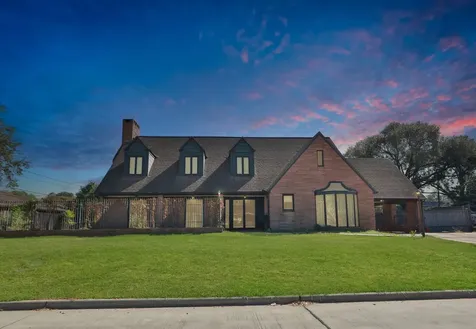 7846 Santa Elena Street Houston TX 77061